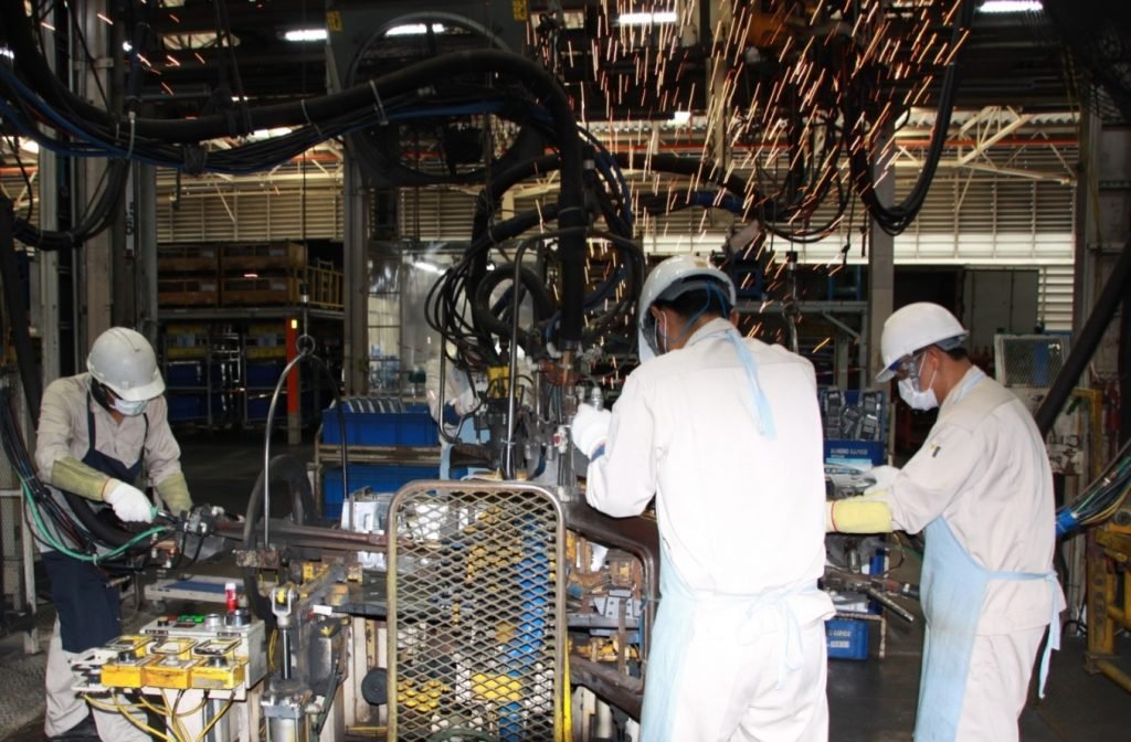 มาสด้าเยี่ยมชมโรงงานผลิต-03