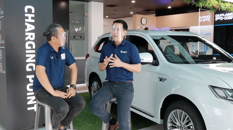 Mitsubishi Outlander PHEV 23